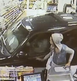 article-2125019-12771094000005DC-940_468x2861