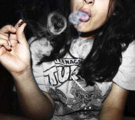 girl-smoking-weed-2
