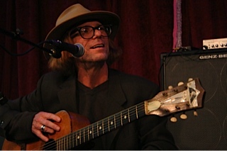 bob-forrest-at-2010-rhino-pop-up