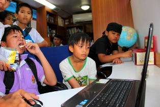thai kids gaming