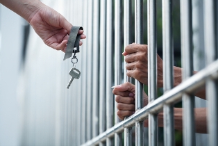 prison keys
