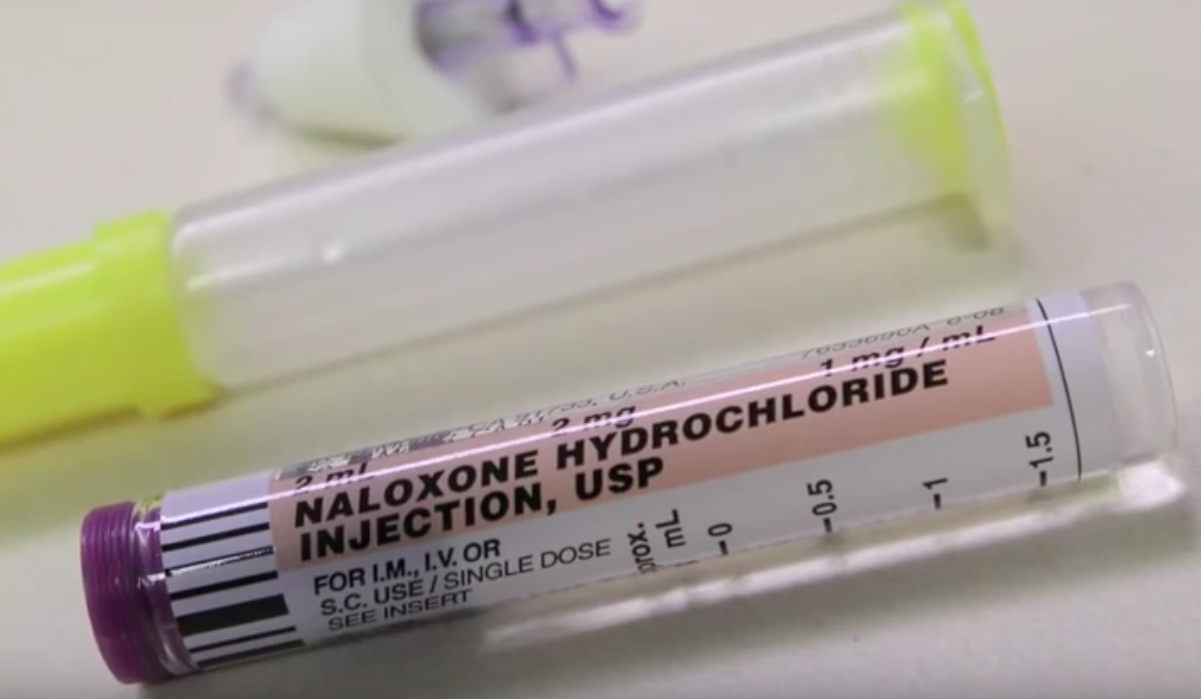 Judge Orders Drug Dealers to Pay for Naloxone Kits