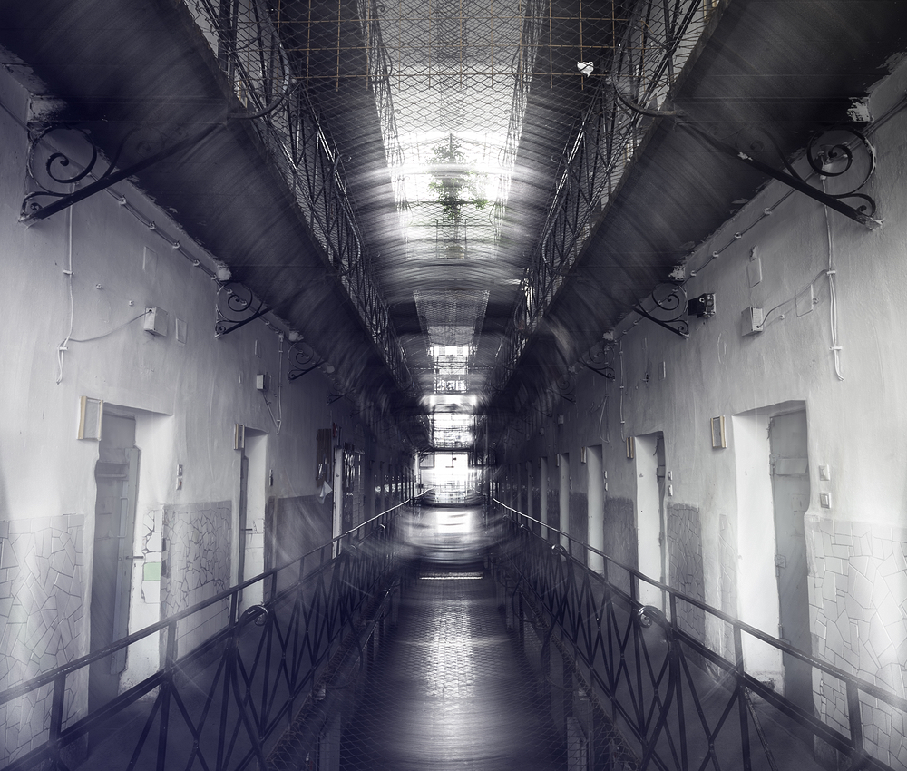 Drugs Regularly Make It Onto Death Row In California