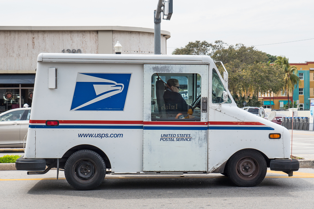 USPS mail truck