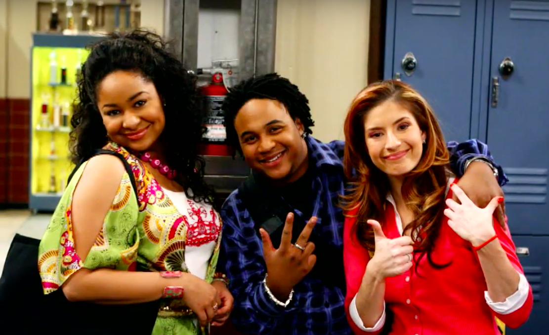 Orlando Brown with his That's So Raven co-stars