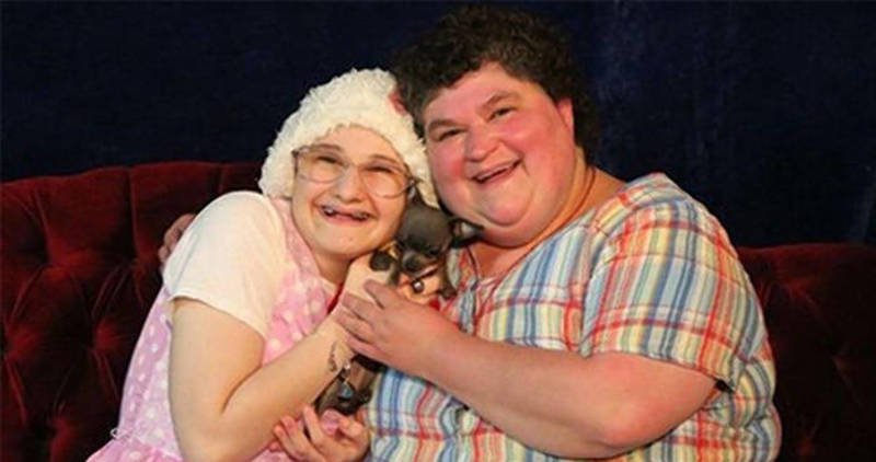 Gypsy Rose Blanchard with her mother, Dee Dee and a dog. Case of Munchausen by proxy