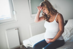 pregnant woman experiencing depression