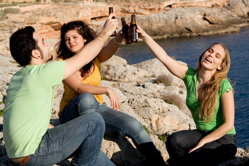 teens drinking alcohol